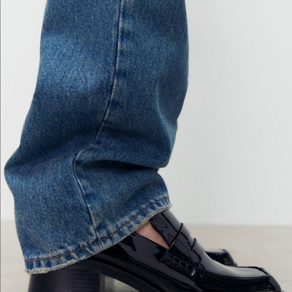 HEELED LOAFERS